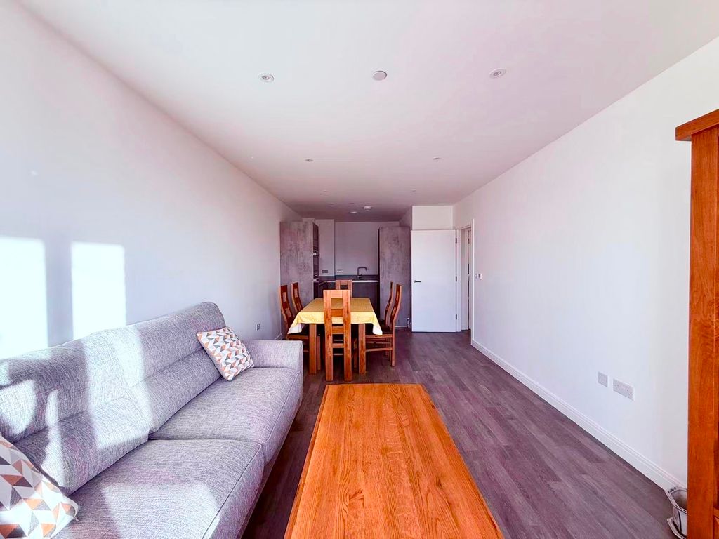 Property photo 2 of 7