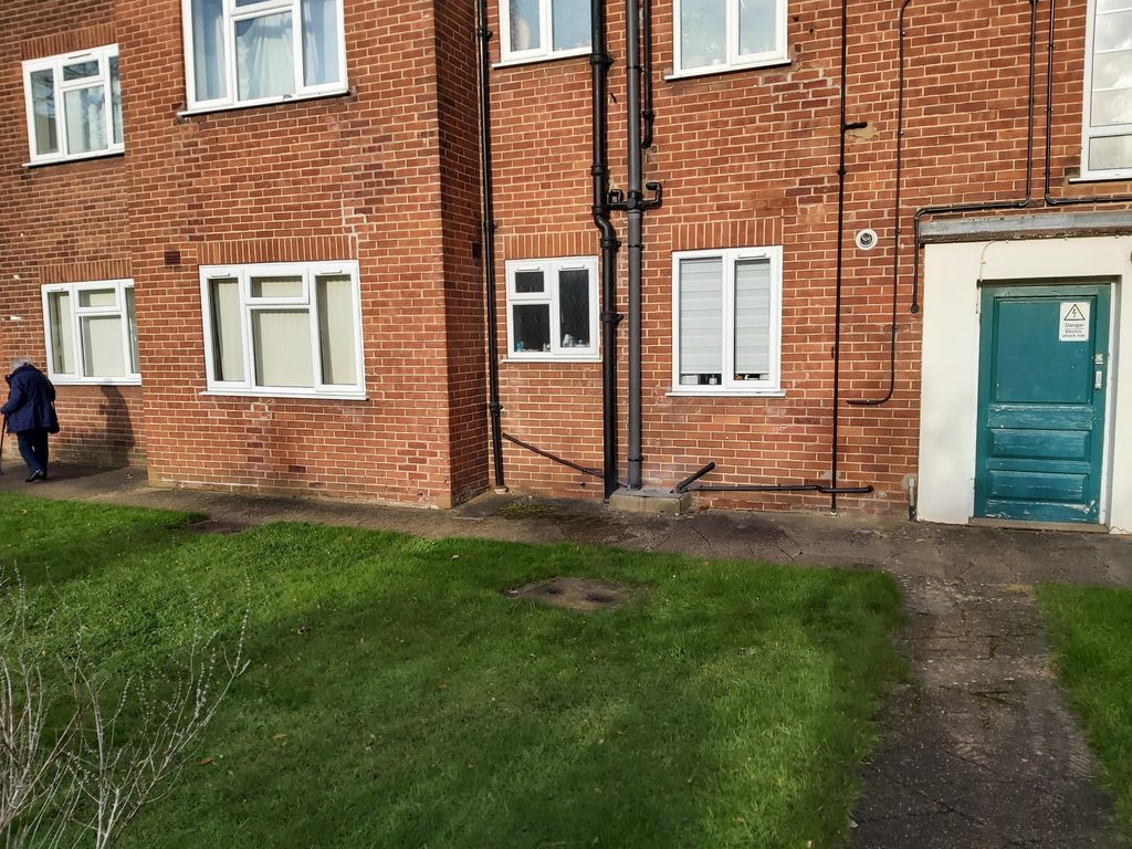 Property photo 1 of 9