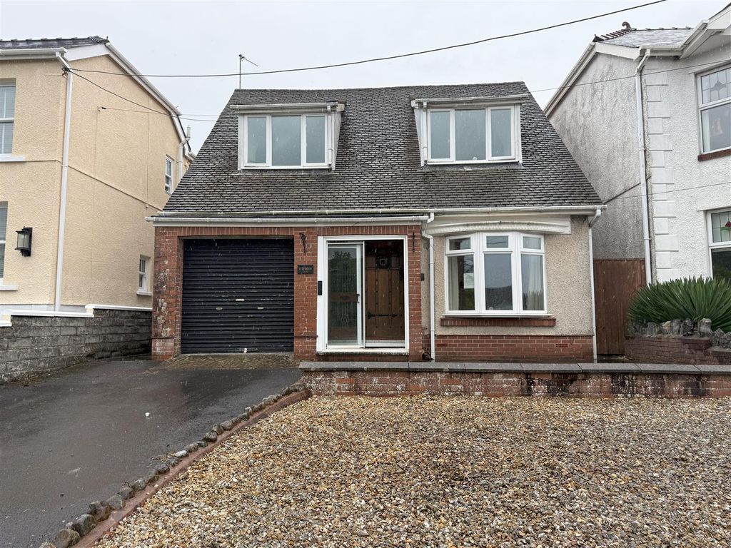 Property photo 1 of 20 Main].Jpg