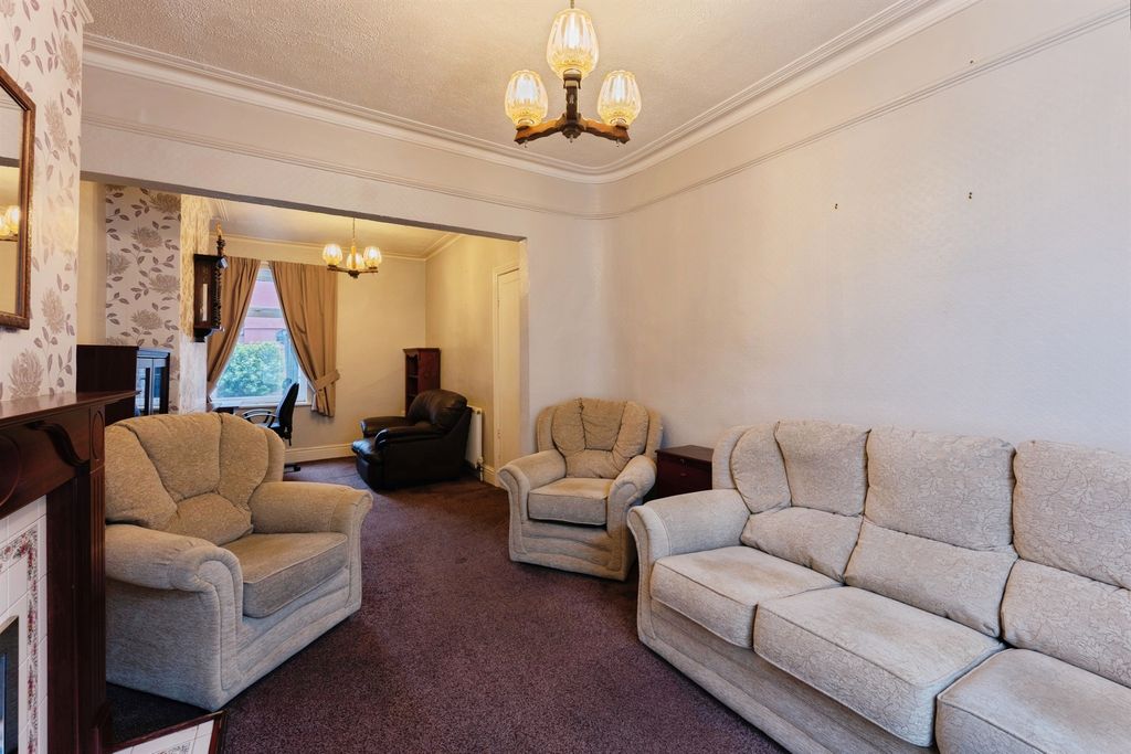 Property photo 3 of 24