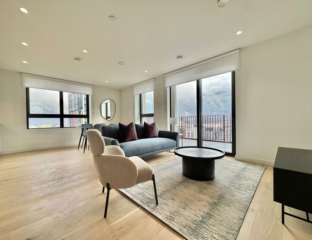 Property photo 1 of 18 Penthouse Two Bedroom Property To Rent - Brand New