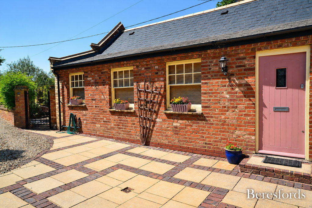 Property photo 2 of 14 External View 1