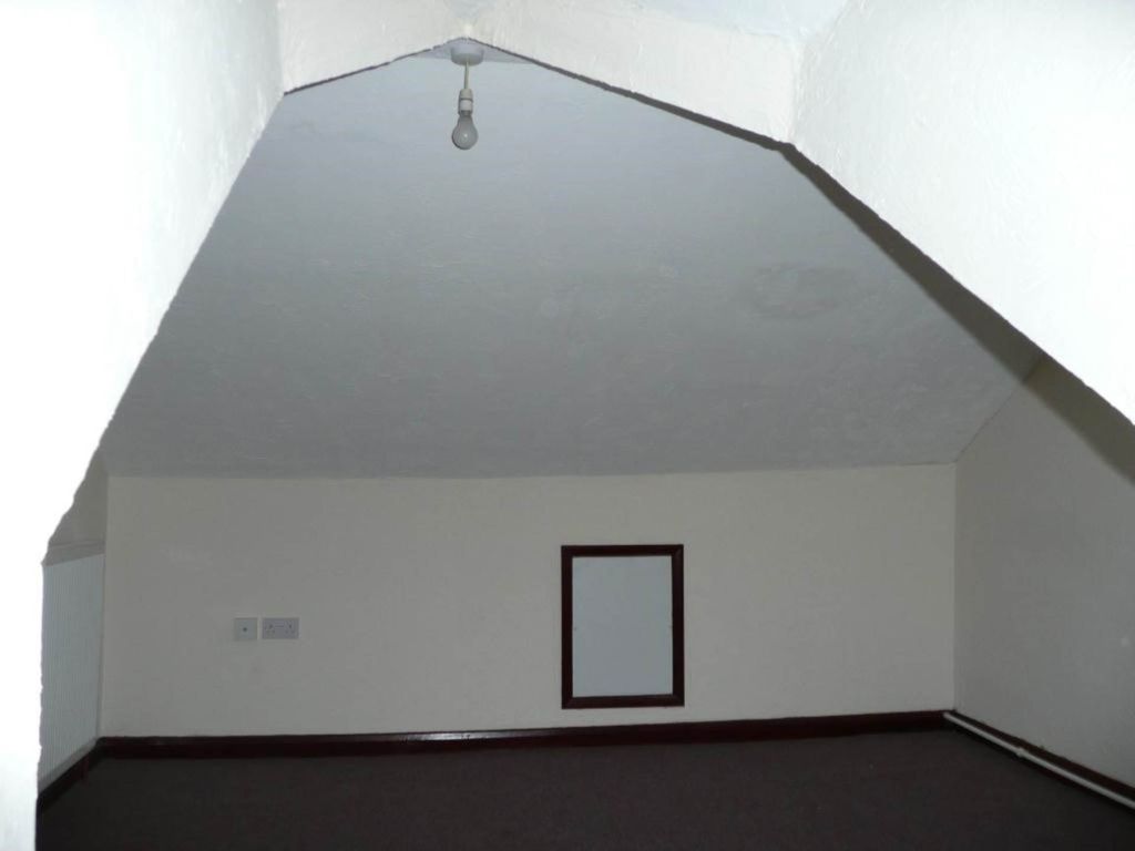 Property photo 2 of 3