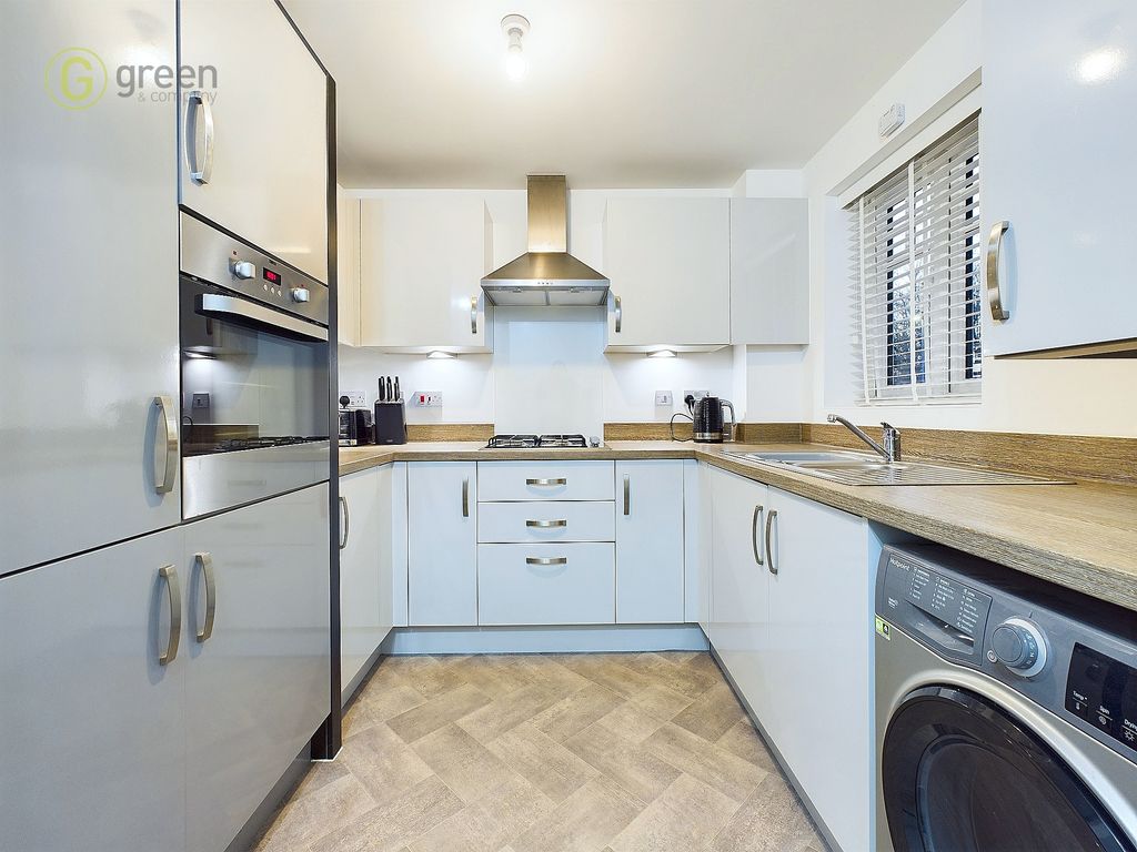 Property photo 3 of 11