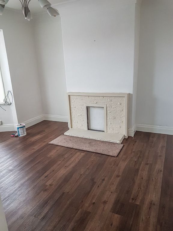 Property photo 3 of 13 4411465