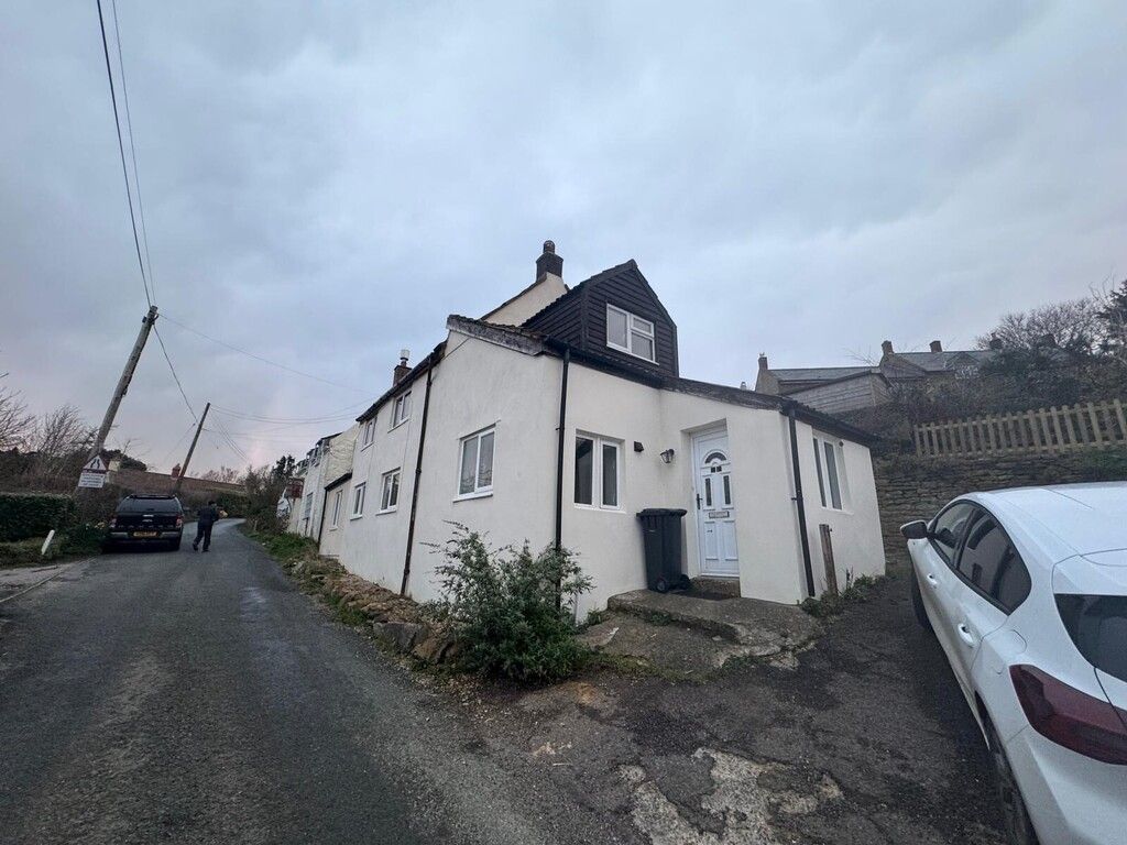 Property photo 2 of 10 Front Exterior