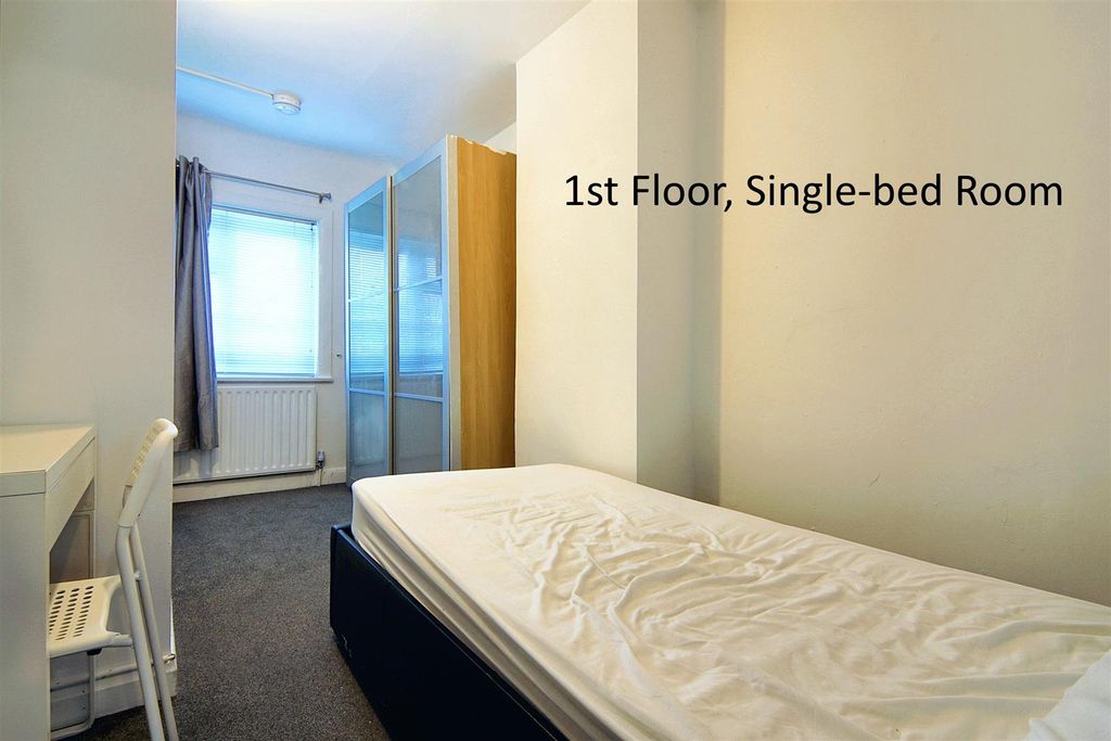 Property photo 2 of 12 Bedroom No3_1.Jpeg