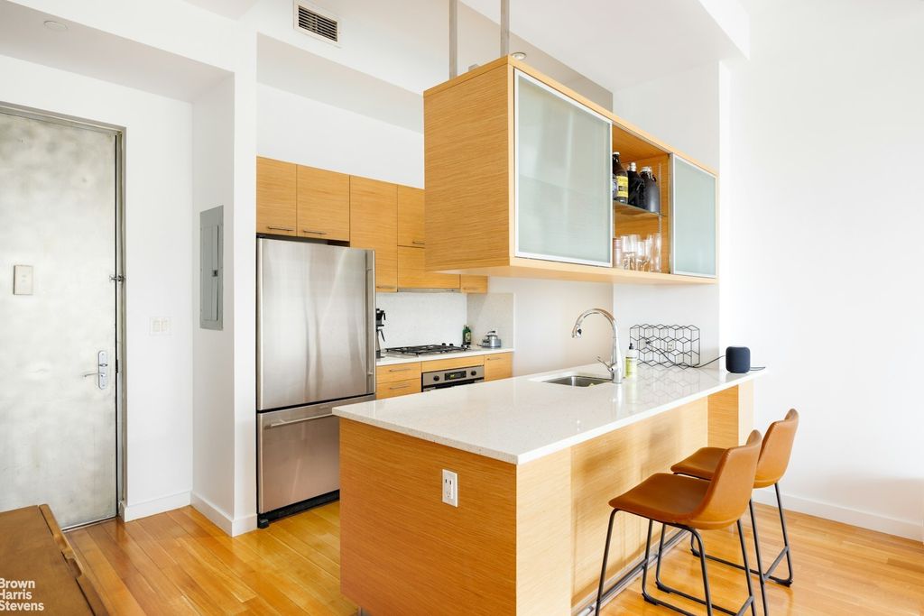 Property photo 1 of 2