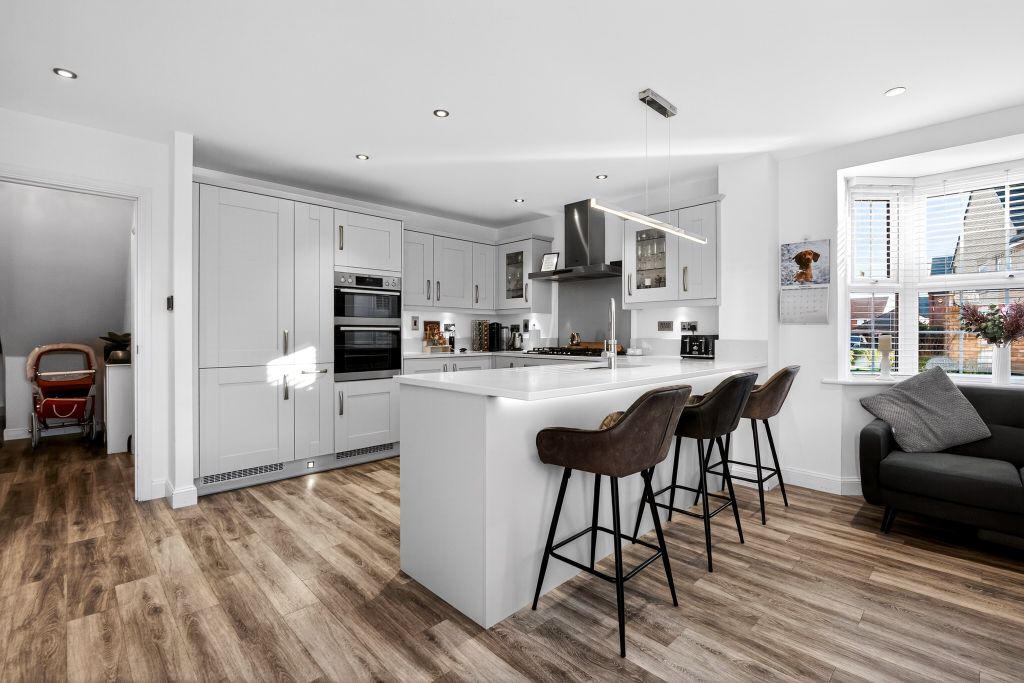 Property photo 1 of 20 Kitchen