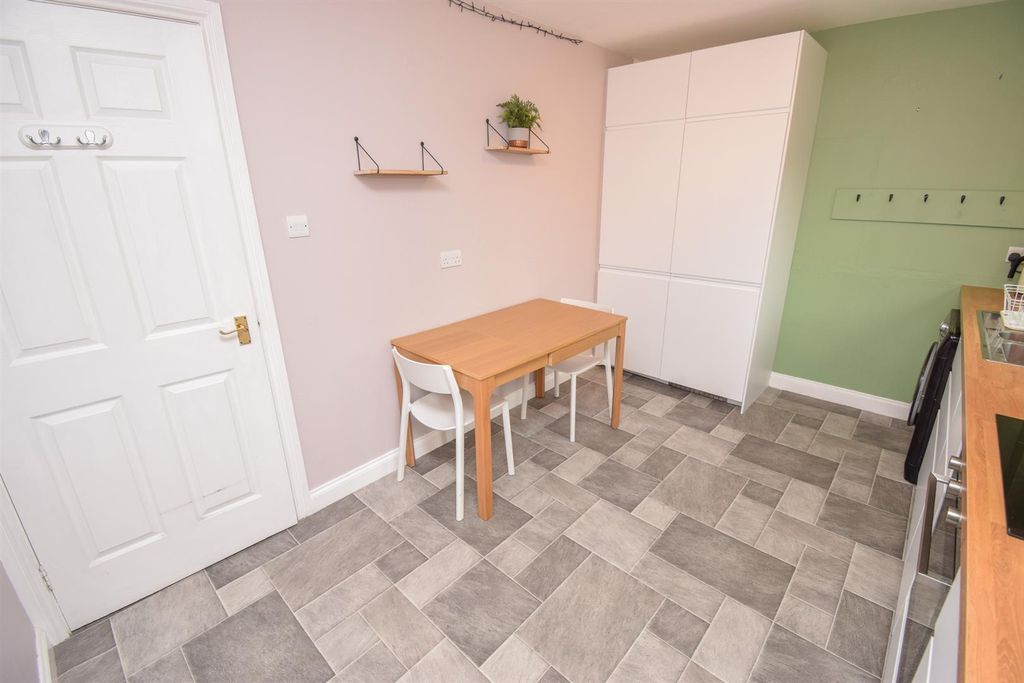 Property photo 3 of 15 Kitchen-Diner (3)-2.Jpg