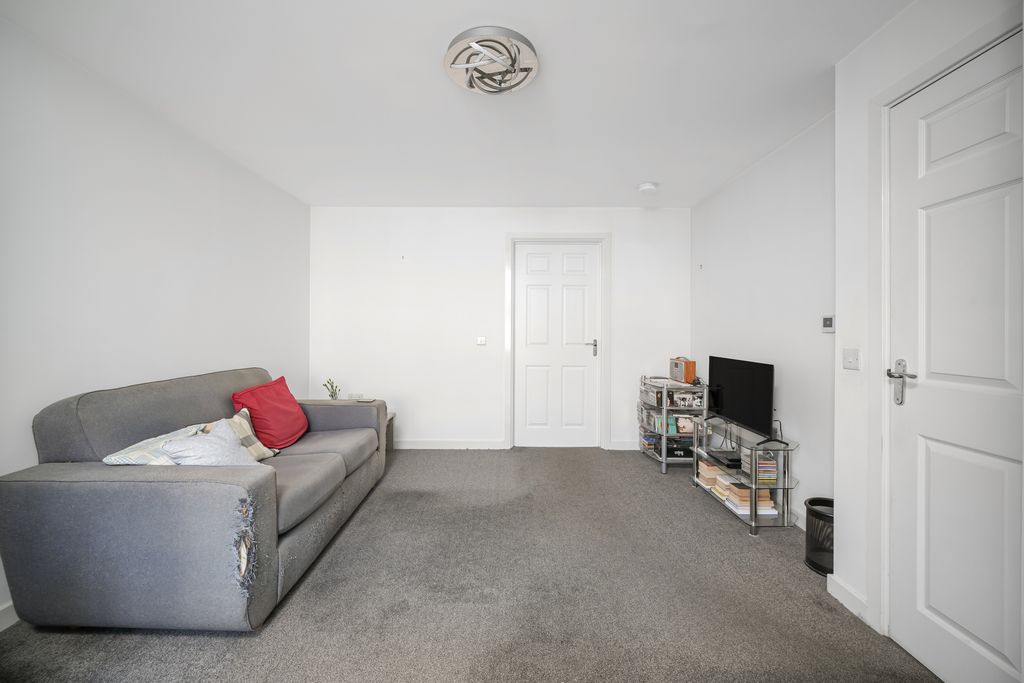 Property photo 3 of 16 Property Image 3