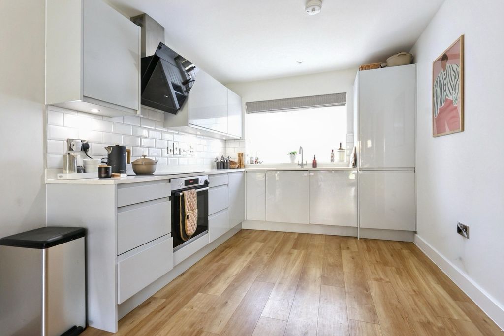 Property photo 2 of 20 Img_7487