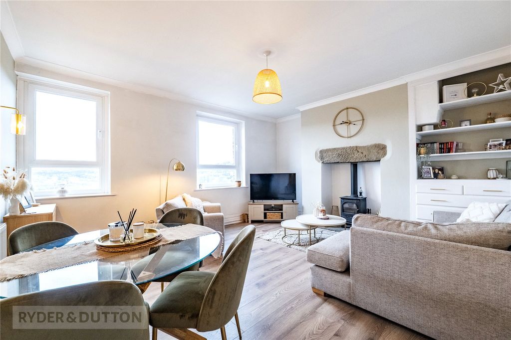 Property photo 2 of 17 Picture No. 09