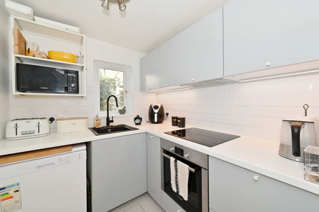 Property photo 2 of 12 Photo 2