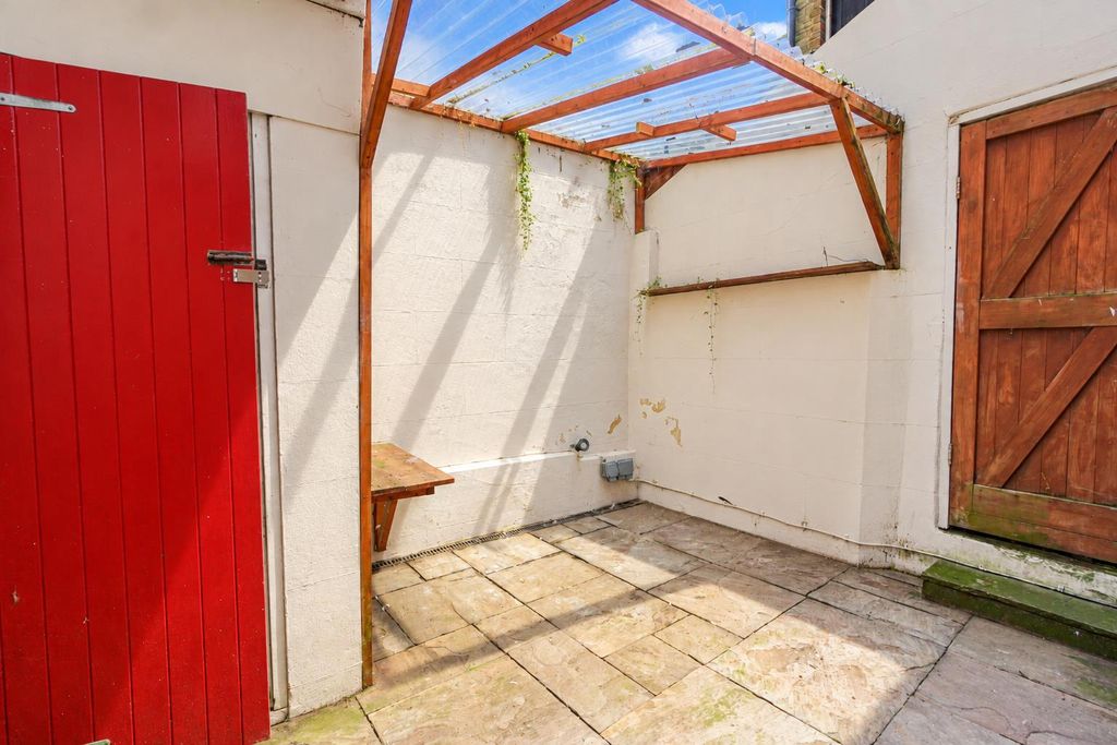 Property photo 3 of 14 4c054228-Ad64-4757-9551-E364c5c1Ddfc.Png