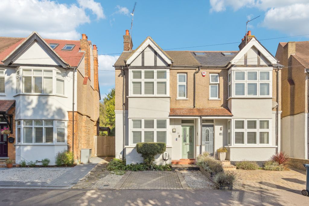 Property photo 1 of 14