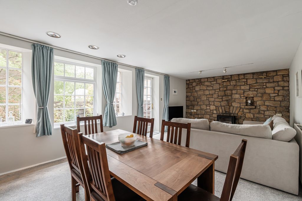 Property photo 3 of 30 Property Image 3