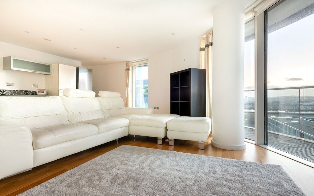 Property photo 1 of 27 Picture No. 01