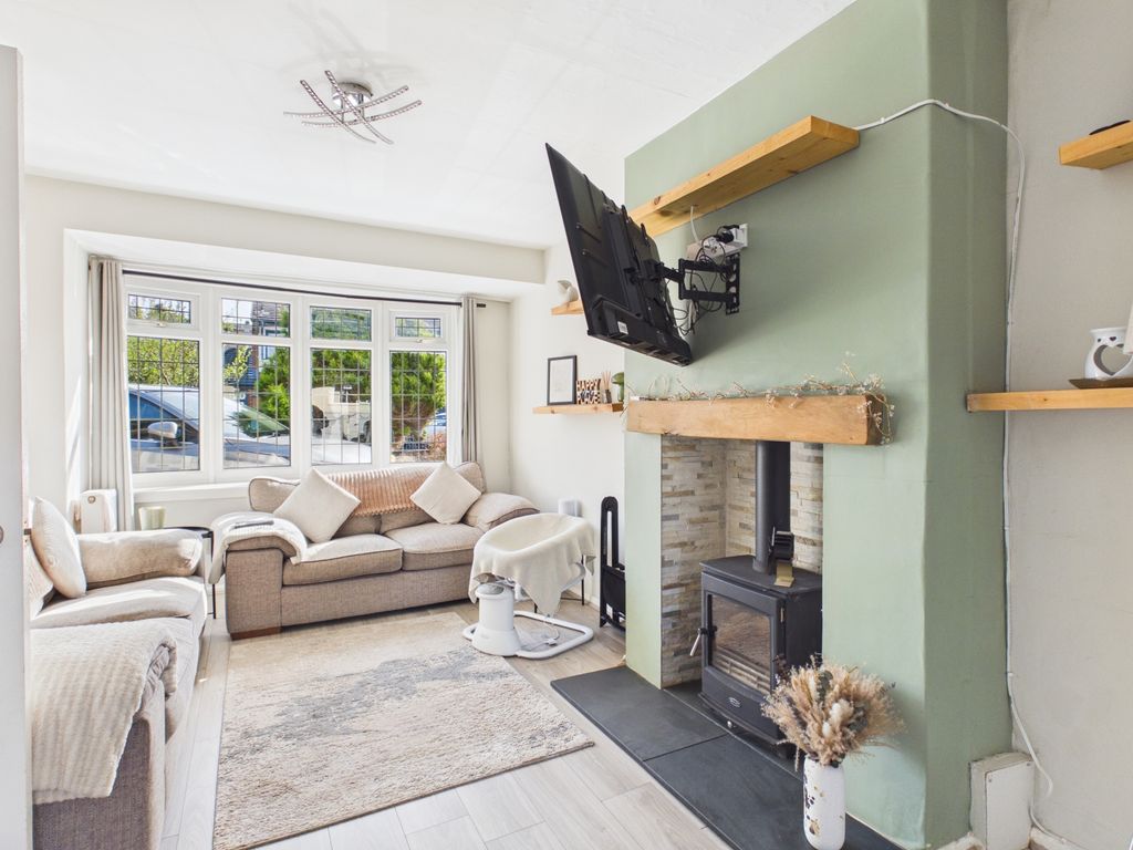 Property photo 2 of 21 Cam03729G0-Pr0288-Still003