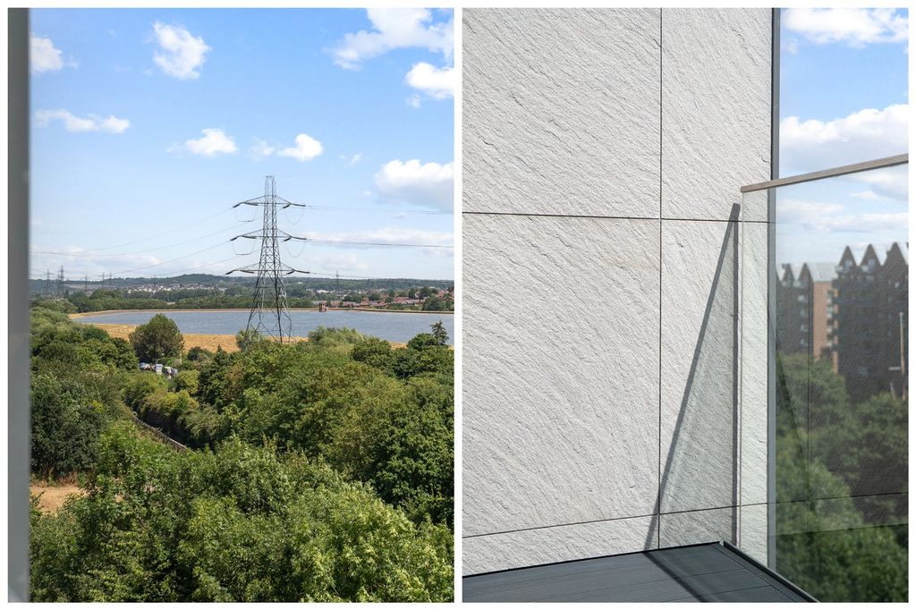 Property photo 2 of 38 Picture No. 42