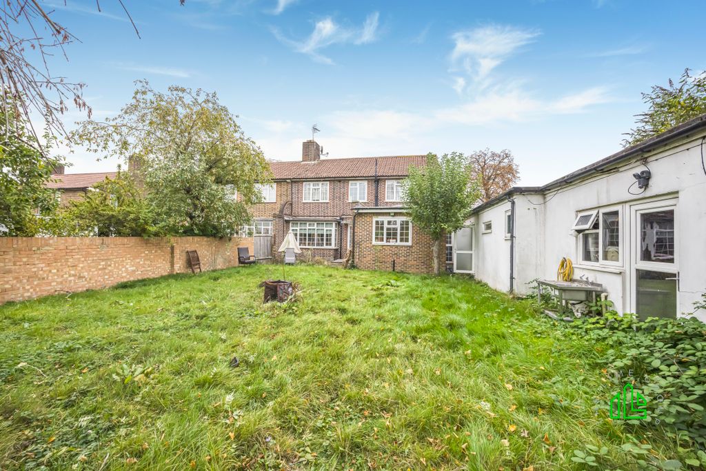 Property photo 1 of 33