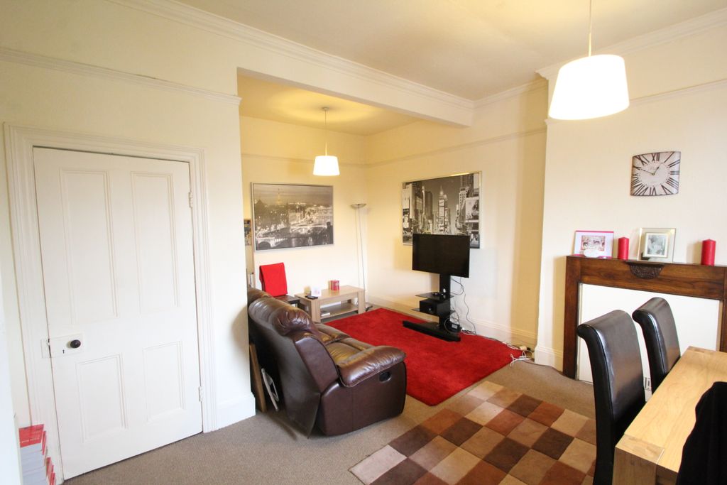 Property photo 2 of 8 Photo 04