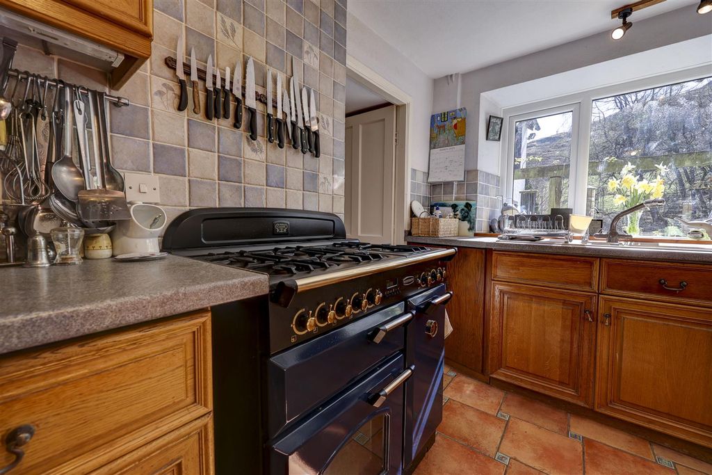 Property photo 3 of 44 Kitchen