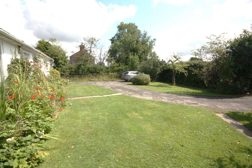 Property photo 2 of 15