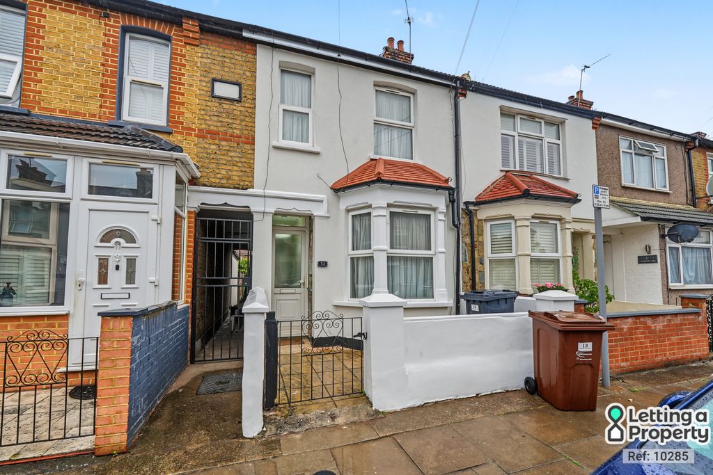 Property photo 1 of 13