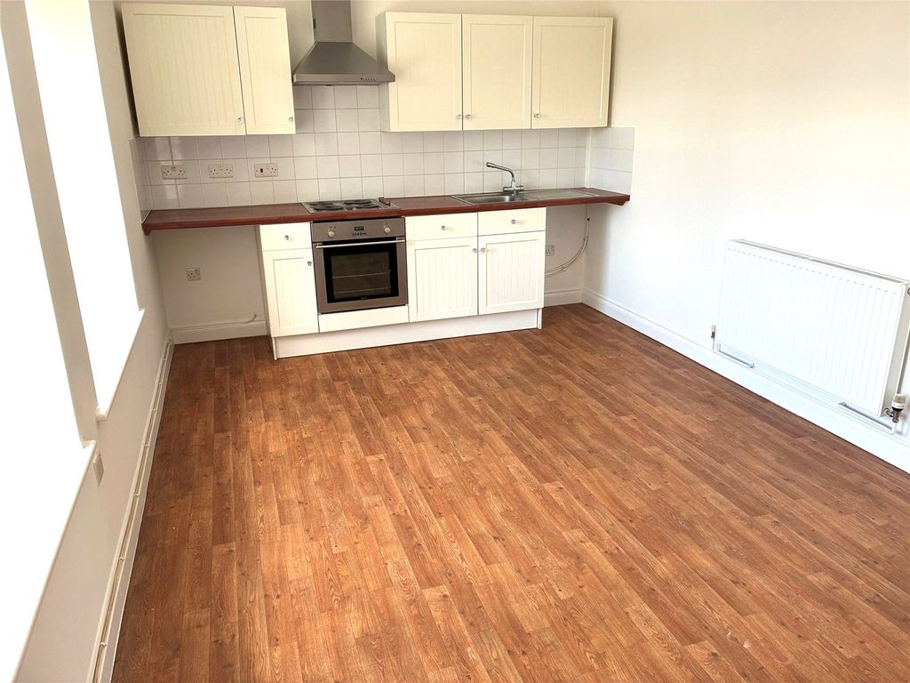 Property photo 3 of 8 Picture No. 26