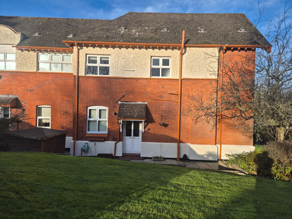 Property photo 2 of 9 Exterior