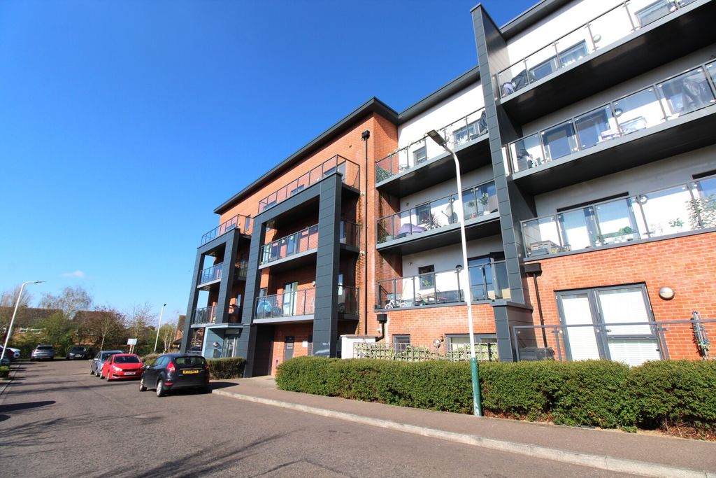 Property photo 1 of 10 Exterior