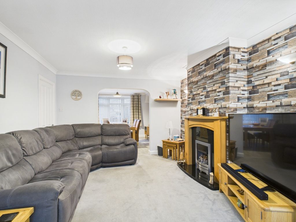 Property photo 3 of 21 4845787