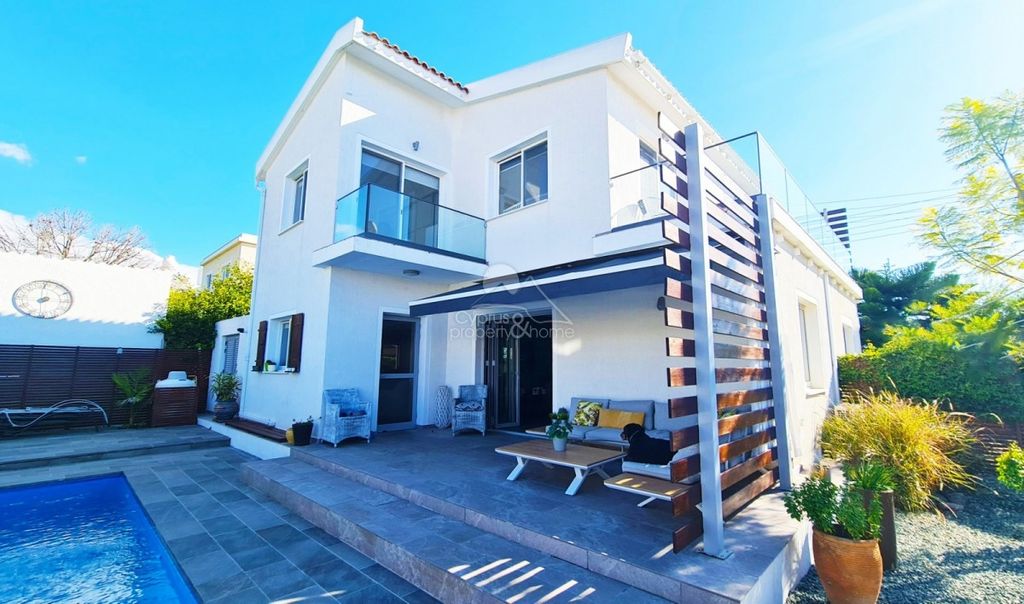 Property photo 2 of 48