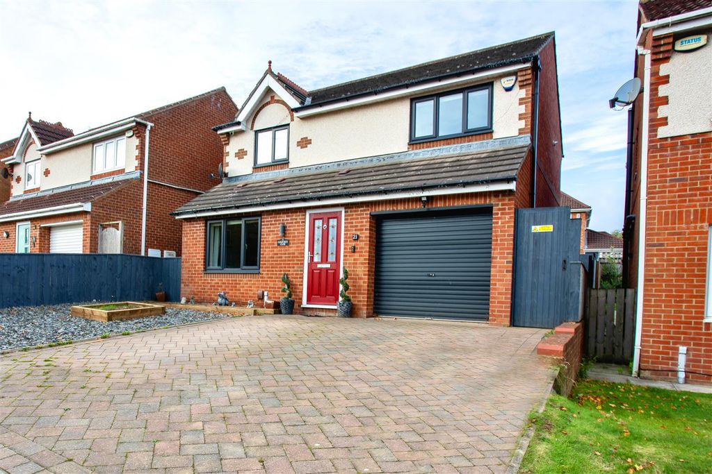 Property photo 2 of 29