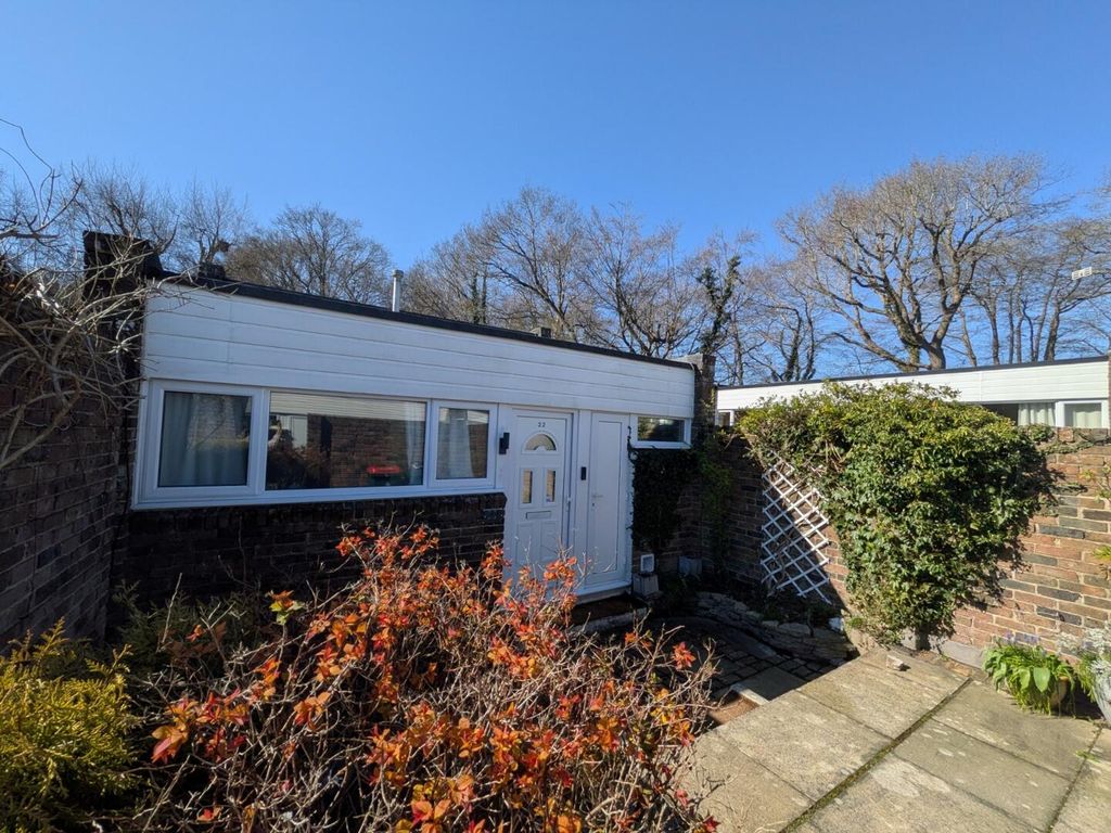 Property photo 1 of 13 Front (Exterior)