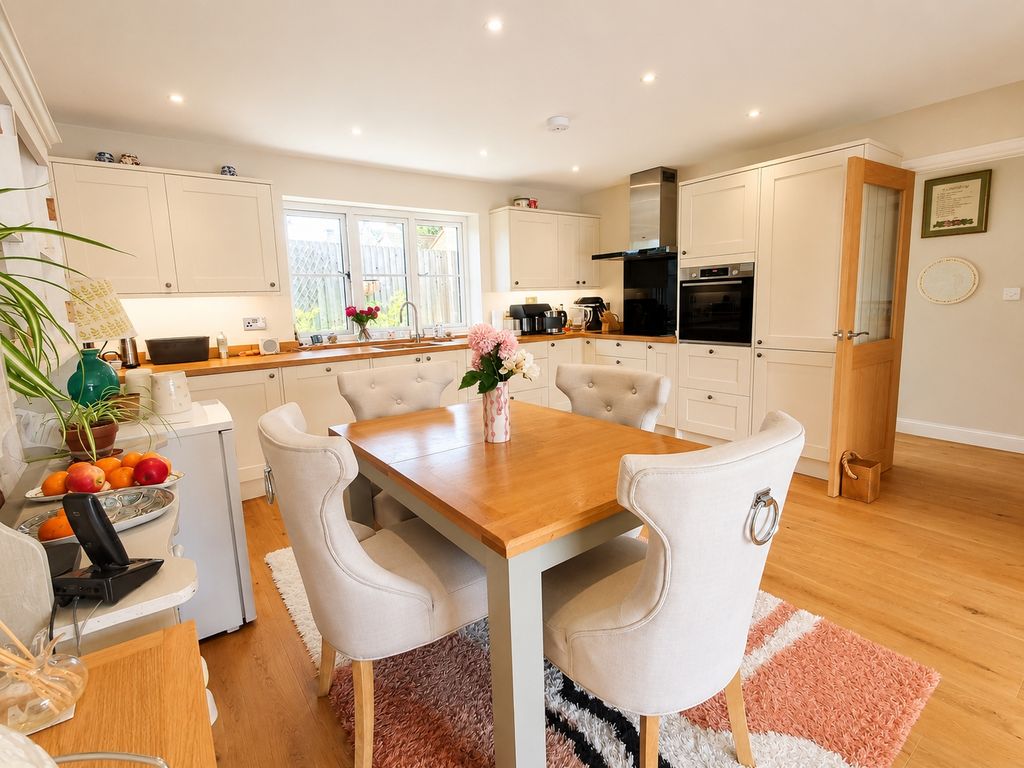 Property photo 2 of 14 Kitchen/Diner