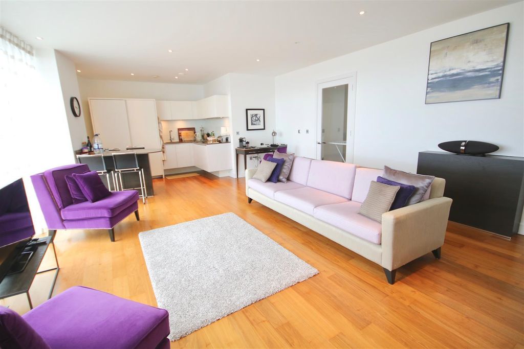 Property photo 1 of 19 Tgu7Qfvhgk2Lgcl80Auzng.Jpg