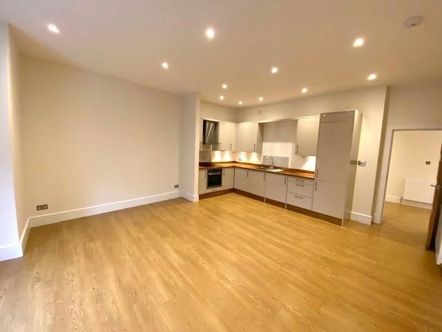 Property photo 3 of 10 F5 Giles Street 2.Jpg