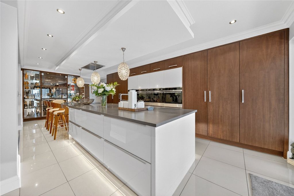Property photo 2 of 21 Kitchen Diner