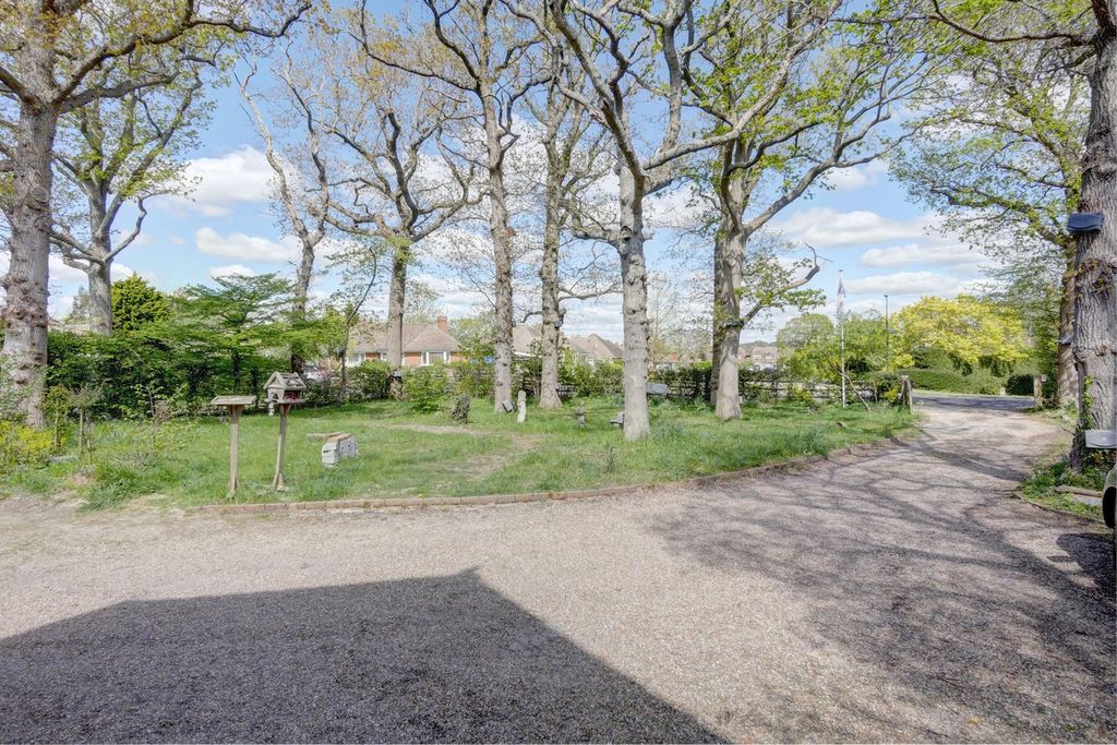 Additional image 9 of 5 bed detached house for saleHawthylands Road, Hailsham BN27
