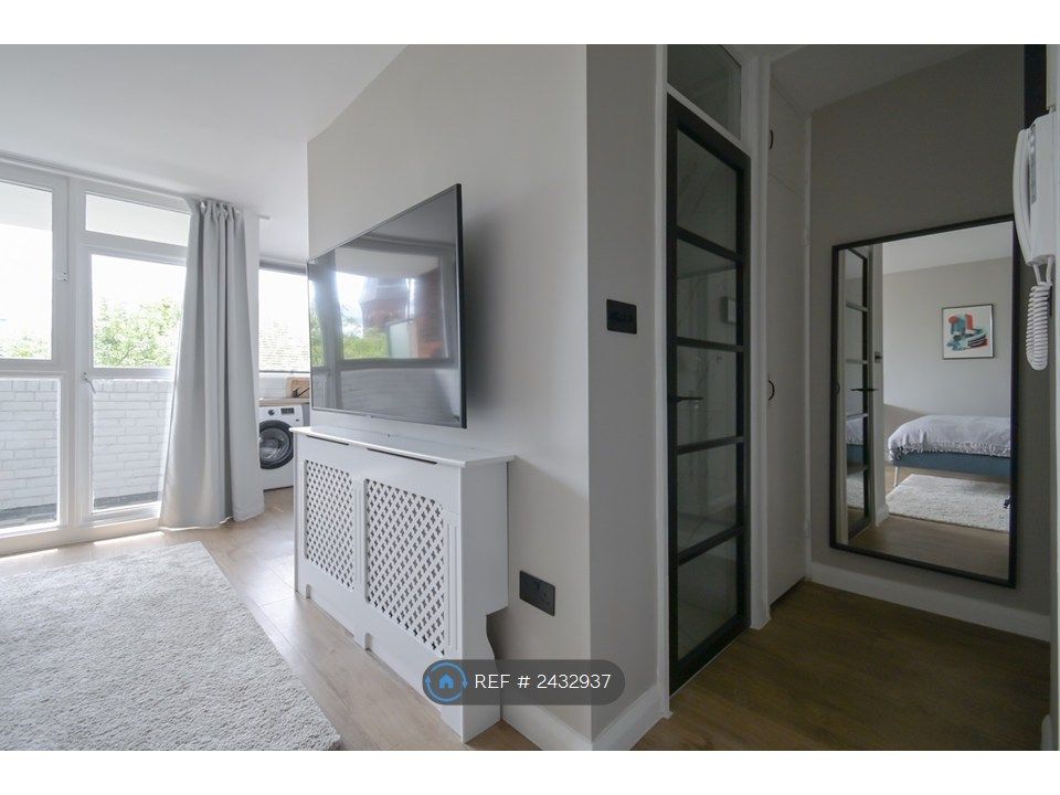 Property photo 1 of 26