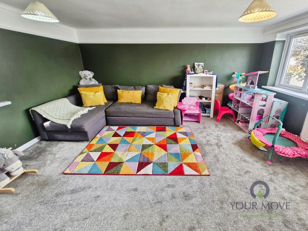 Property photo 3 of 16 Family Room