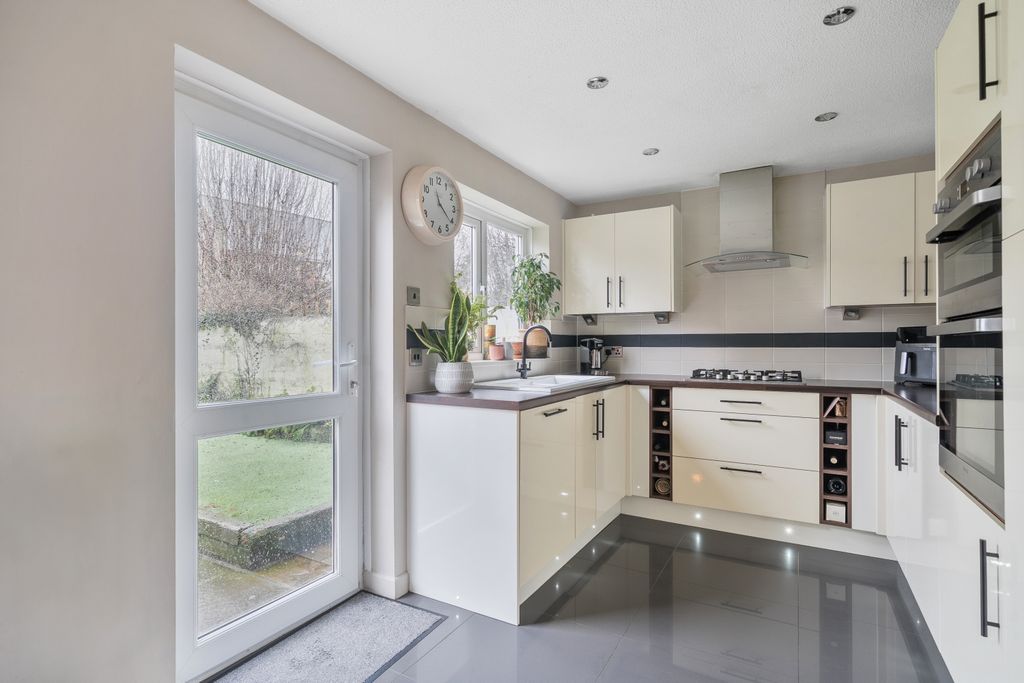 Property photo 1 of 20 1397487-11-696F756Ea35Df