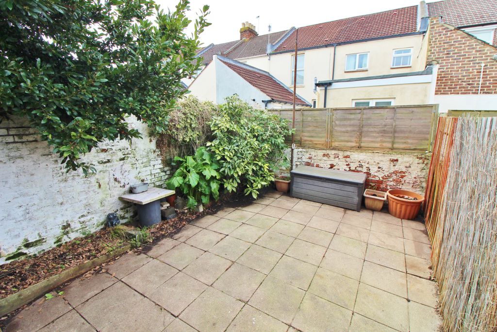 Property photo 3 of 11