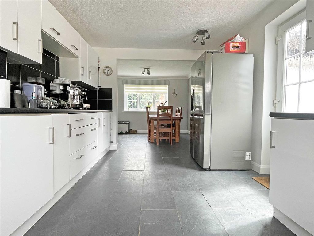 Property photo 2 of 19 K.Jpg