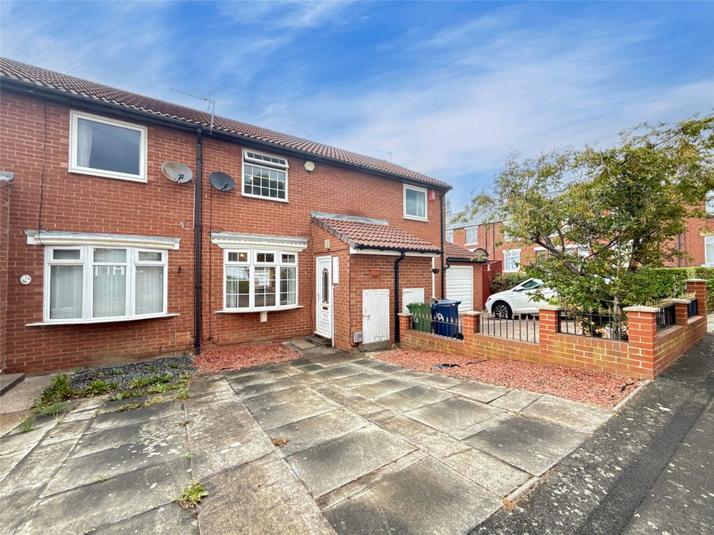 Property photo 1 of 17 External