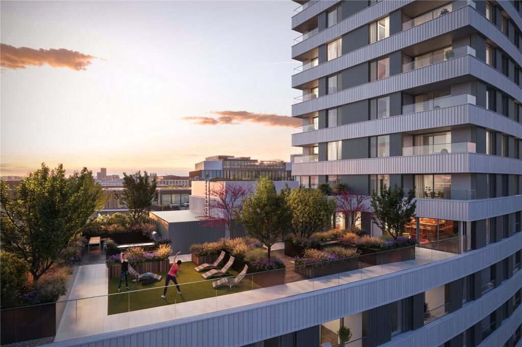 Property photo 2 of 18