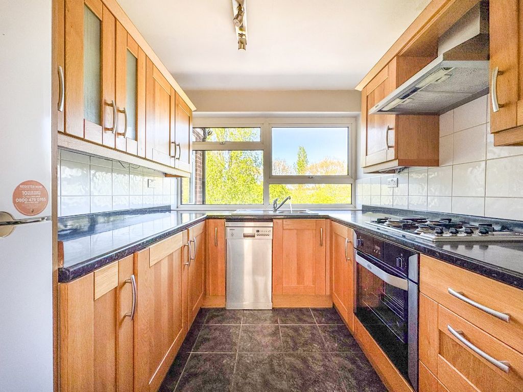 Property photo 3 of 11