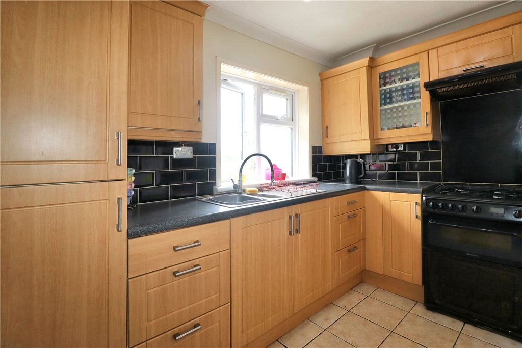 Property photo 3 of 12 Picture No. 06